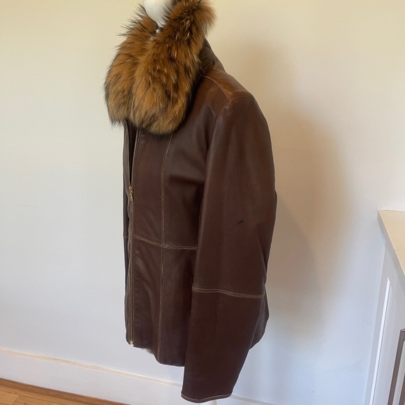 Fur Lined Leather Jacket With Gorgeous Fox Collar. - Picture 2 of 15